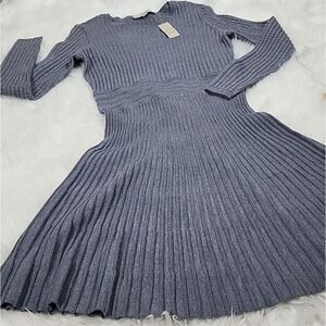 NWT Merino Wool Blend Gray Long Sleeved Cable Knit Design Sweater Dress